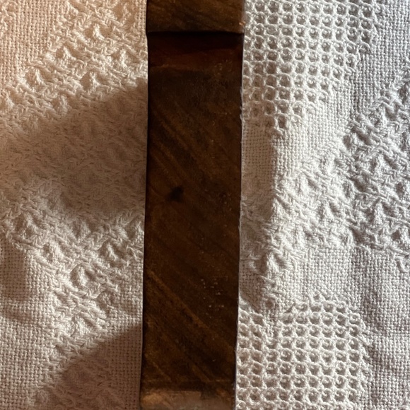 Solid Wood Decorative letter "E" - Picture 3 of 4